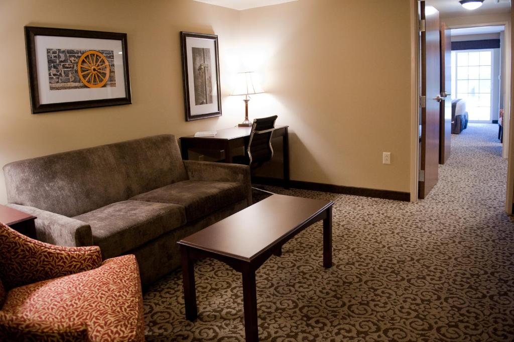 Best Western Plus Intercourse Village Inn photo