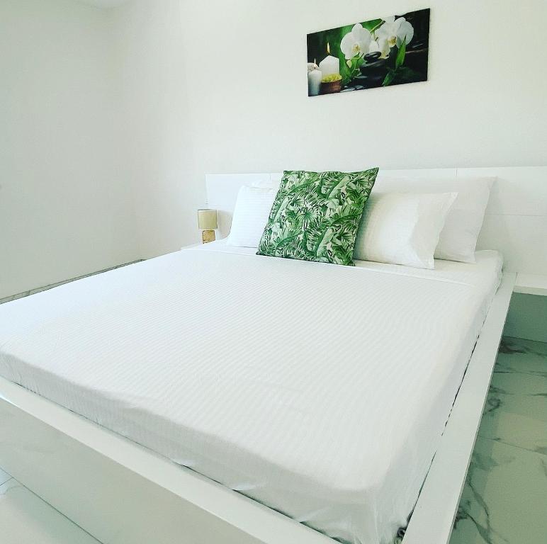 Posteľ alebo postele v izbe v ubytovaní Deluxe Apartment Zadar