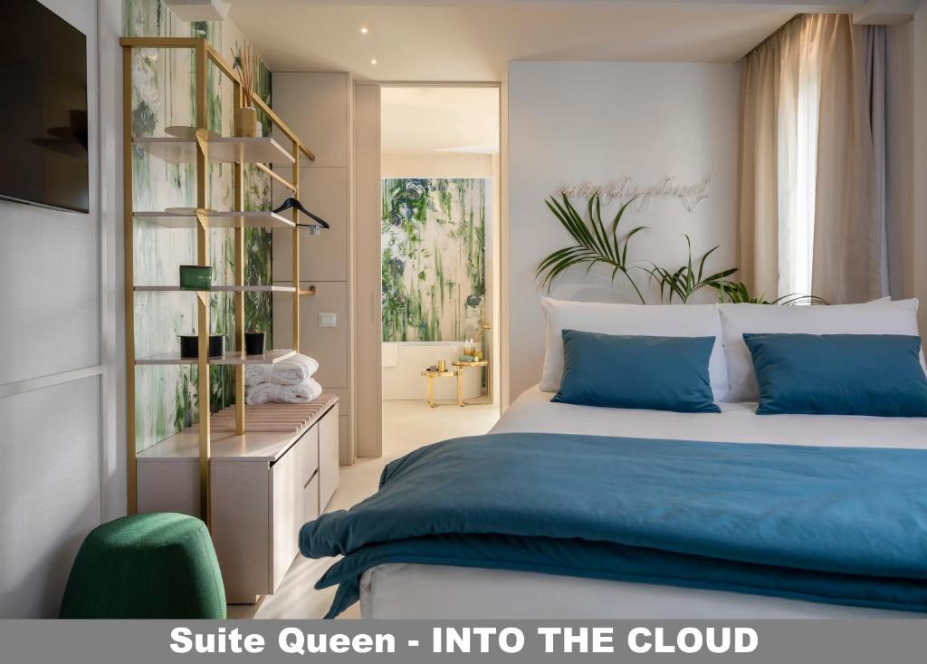 
Queen Suite
