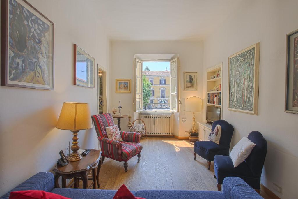 A seating area at La Casa dell'Artista