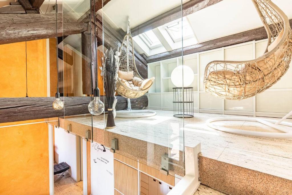 Phòng tắm tại LHE Sweet Apartment