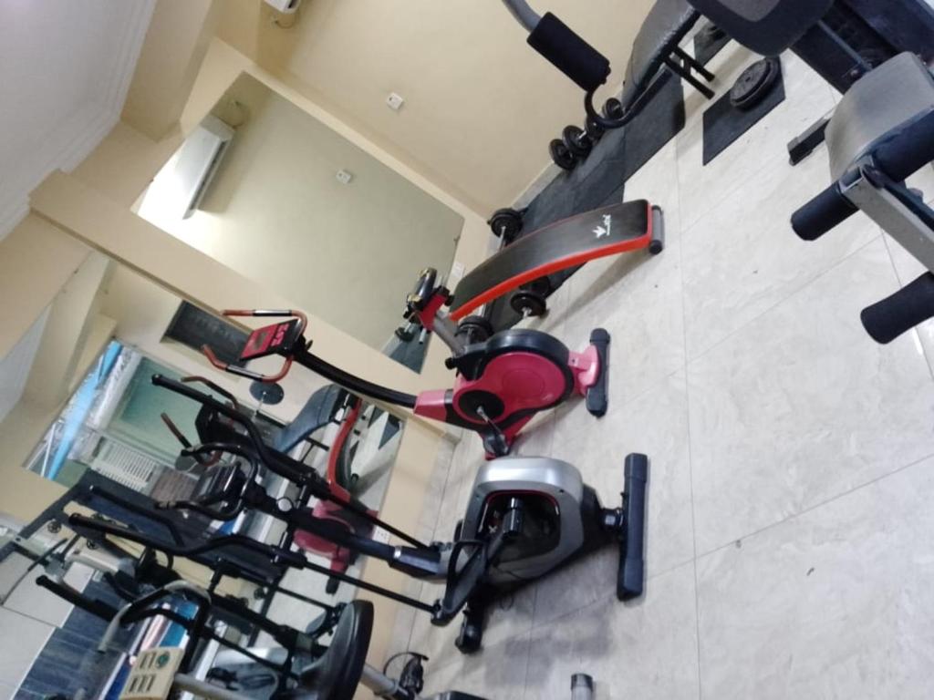 Fitness centrum a/nebo fitness zařízení v ubytování De Rembrandt Classic Hotel