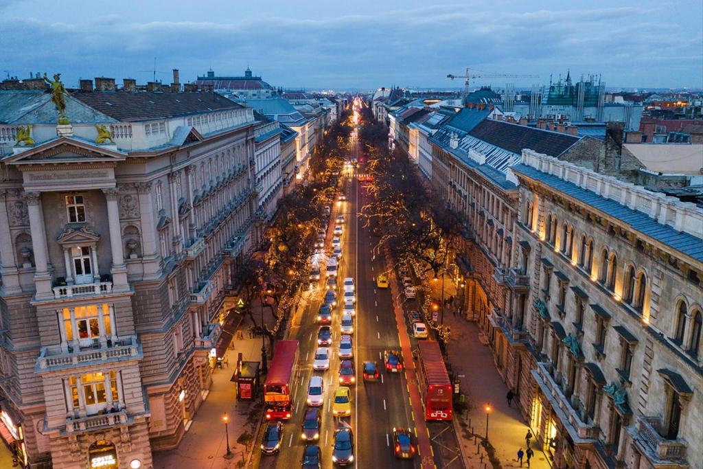Výhľad na mesto Budapešť alebo výhľad na mesto priamo z apartmánu