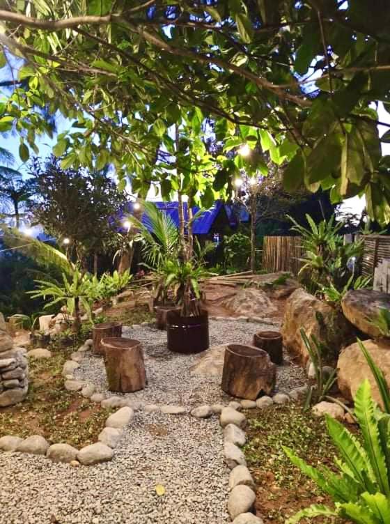 Zahrada ubytování A-frame Villa at Tierra Verde, “Little Baguio” Real, Quezon