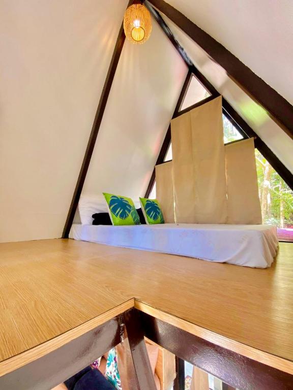 Fotografie z fotogalerie ubytování A-frame Villa at Tierra Verde, “Little Baguio” Real, Quezon v destinaci Quelalag