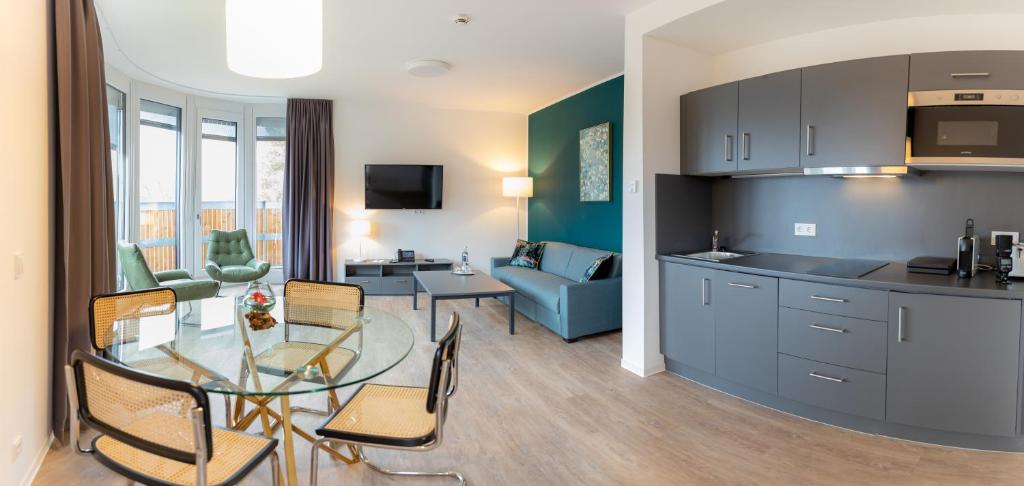 Kuchyň nebo kuchyňský kout v ubytování Das ELB Boardinghouse Hotel Restaurant
