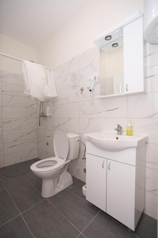 Vurk INN Paracin - Apartamento De Una Habitación