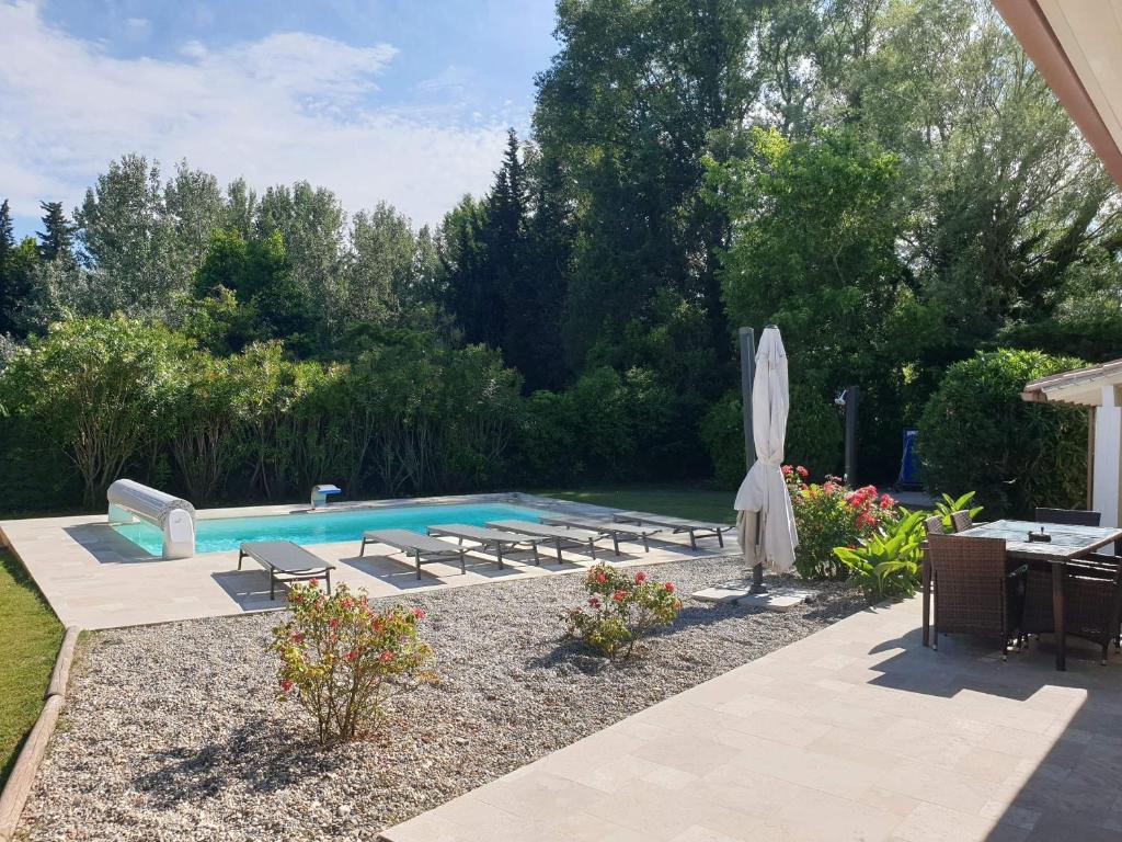 Fotografie z fotogalerie ubytování La villa provençale v destinaci Sarrians