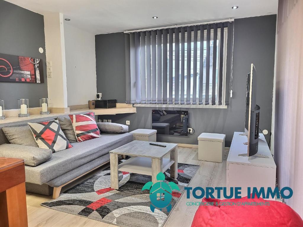Chalet ( Paris , Disneyland ) - Housity