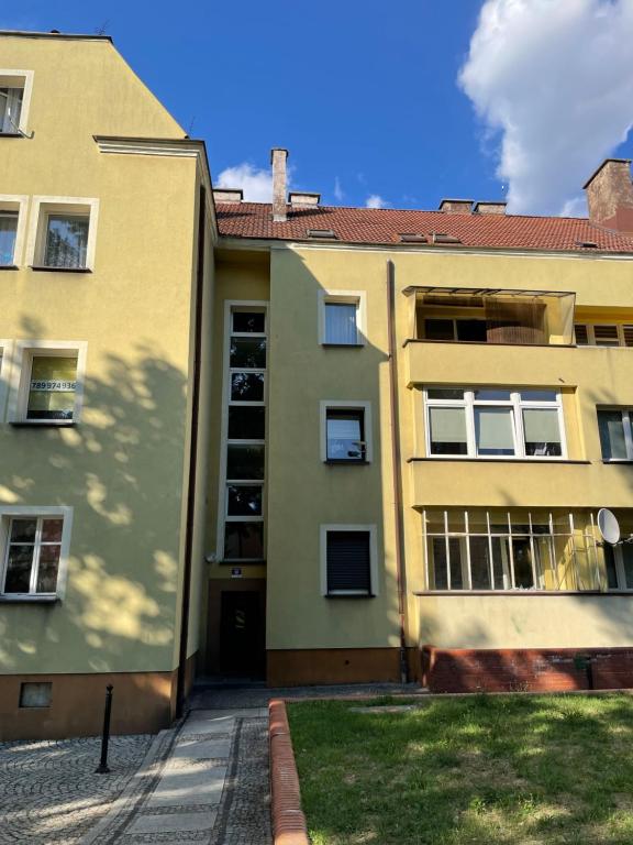 Budova, v ktorej sa apartmán nachádza