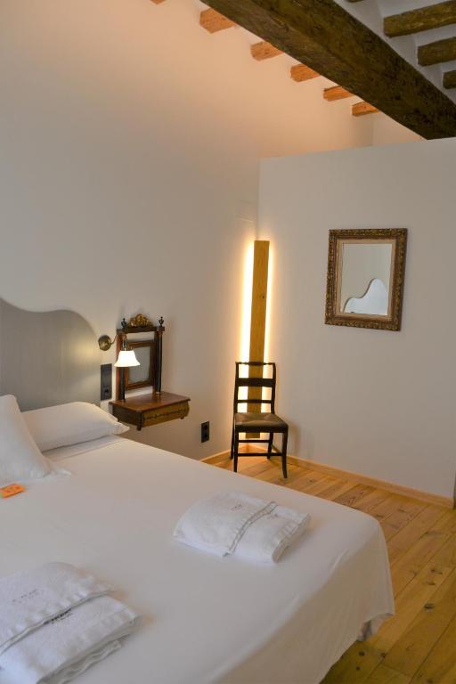 Lo Palauet de la Muralla - Superior Suite