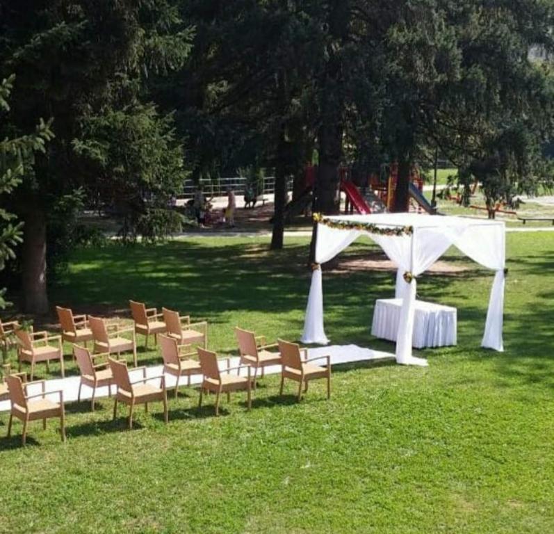Zahrada ubytování Hotel Park Ivanjica