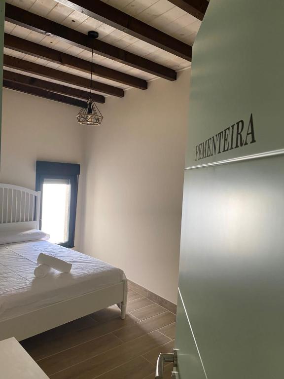 Hostel & Rooms Casa Maia - 12