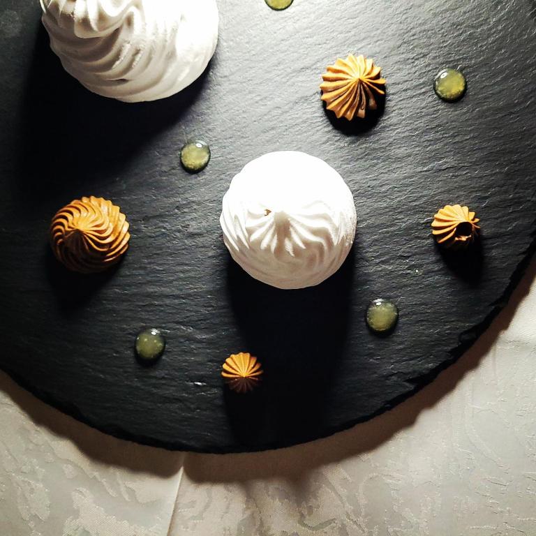 Fotografie z fotogalerie ubytování Hôtel Restaurant Le Lachens v destinaci La Bastide