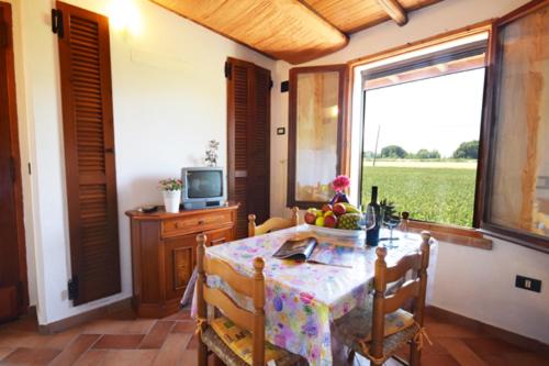 A television and/or entertainment centre at Rosa Malatestiana