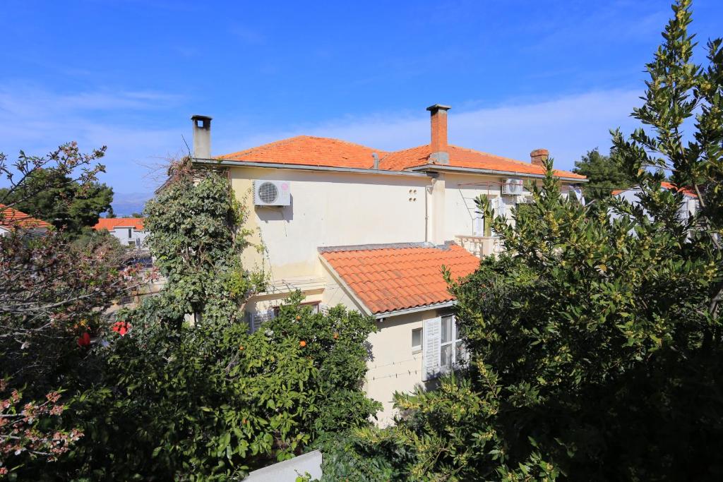Budova, kde se apartmán nachází