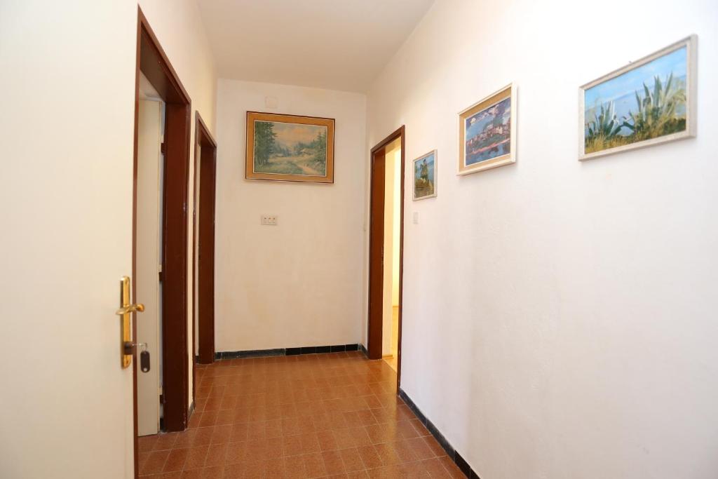 Fotografie z fotogalerie ubytování Apartment Supetar 16656b v destinaci Supetar
