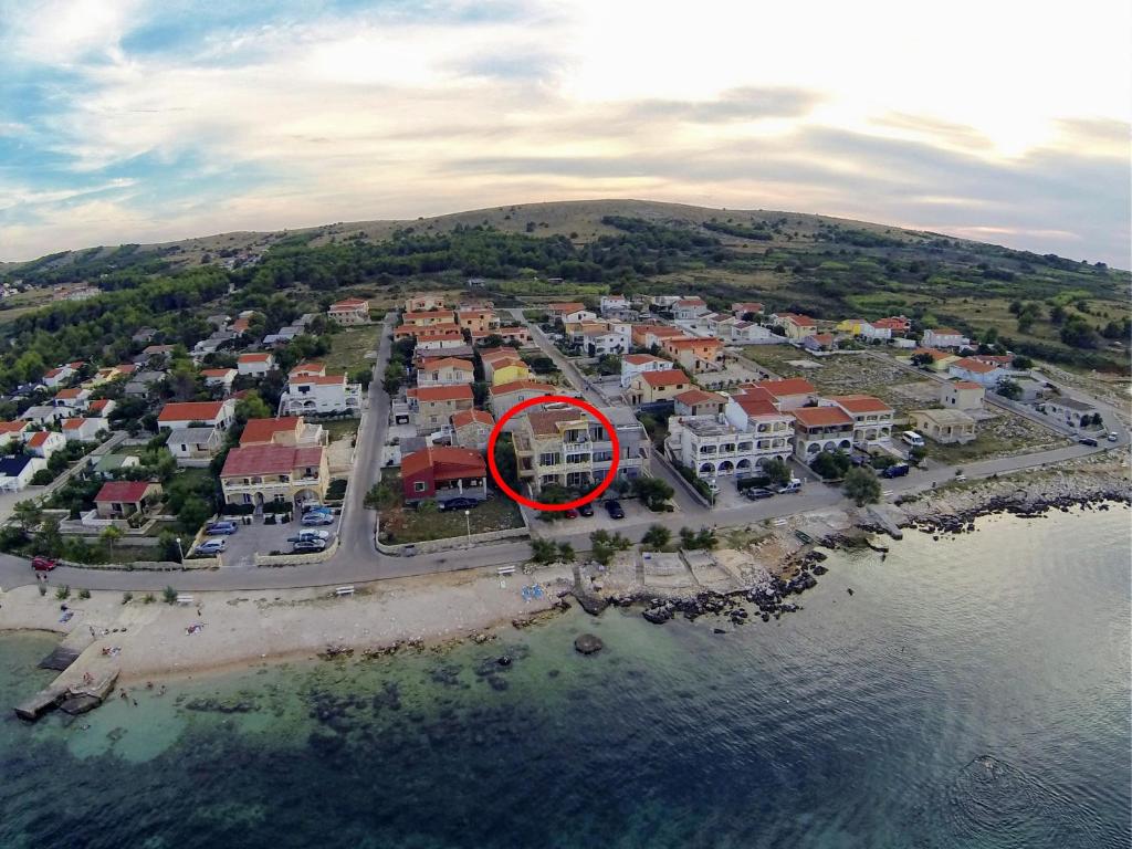 Fotografie z fotogalerie ubytování Apartments by the sea Vir - Lozice, Vir - 16691 v destinaci Vir