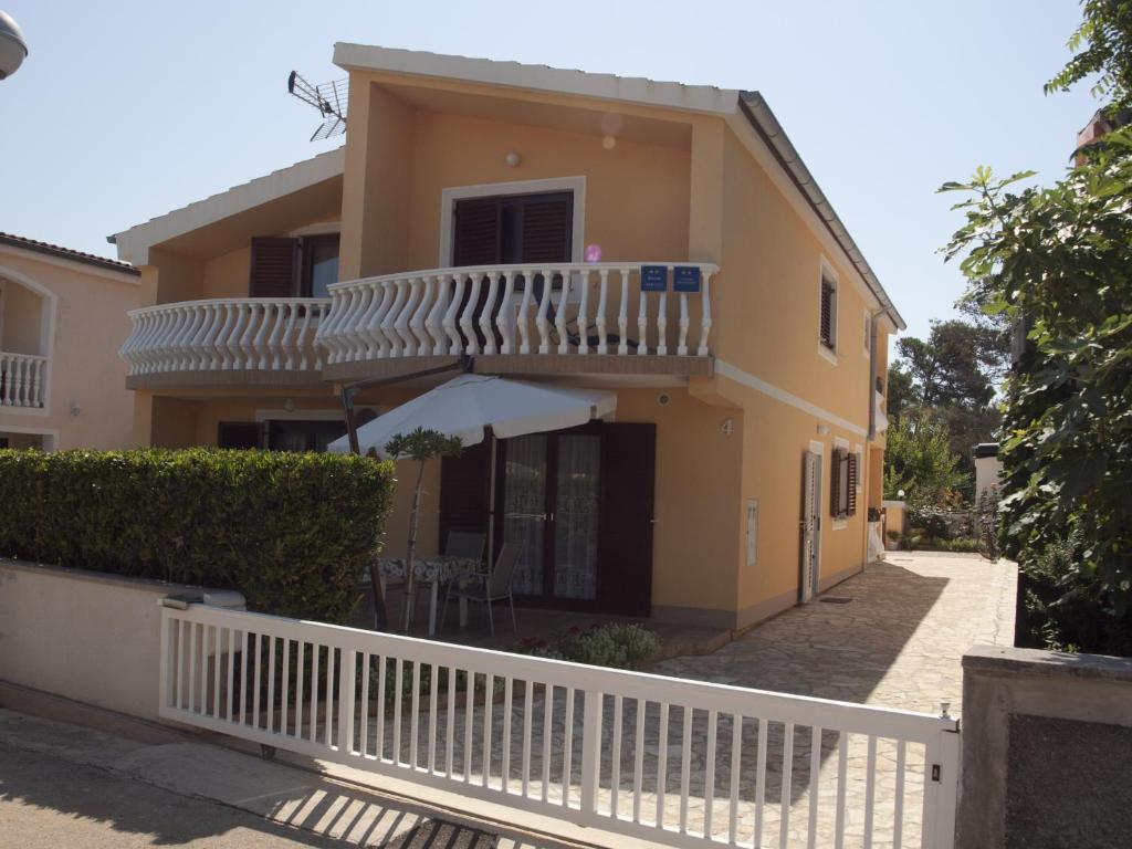 Galeriebild der Unterkunft Studio Vir 16690b in Vir