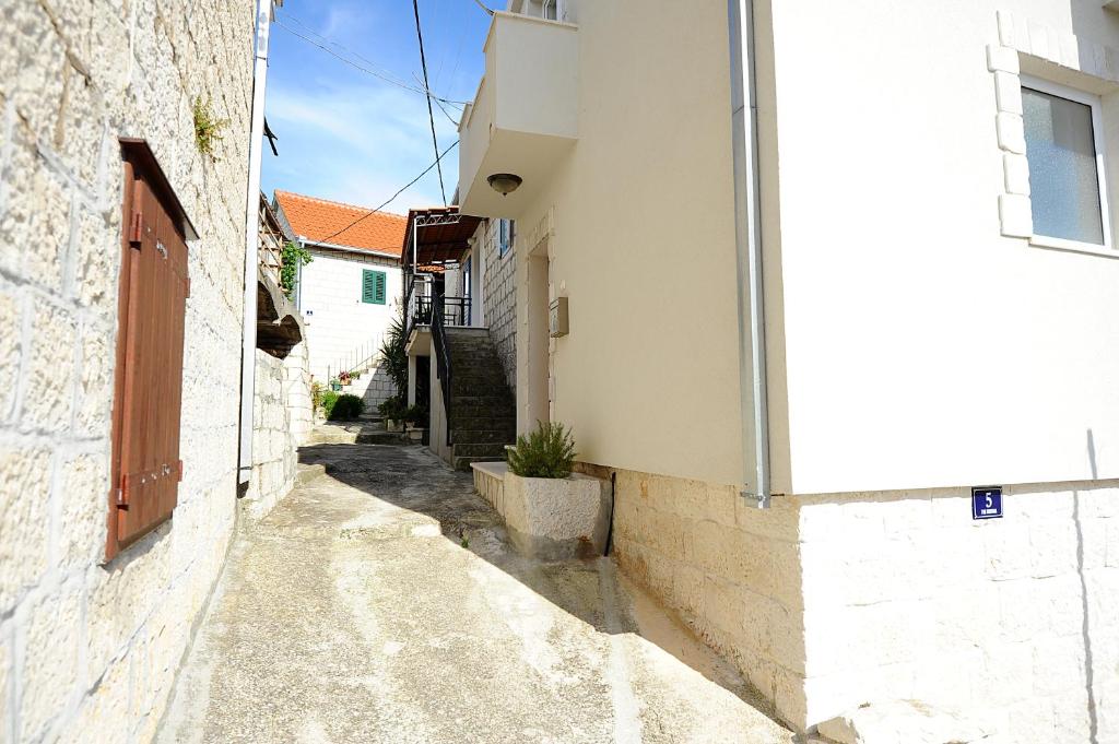 Budynek, w którym mieści się apartament
