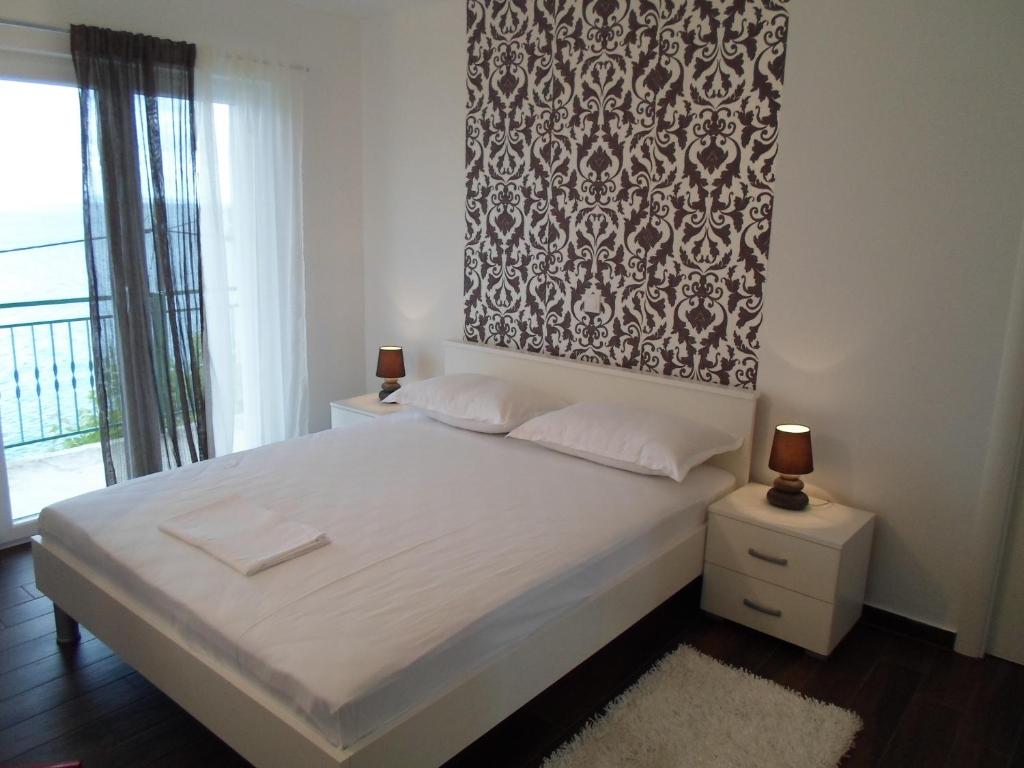 Fotografie z fotogalerie ubytování Family friendly seaside apartments Stanici, Omis - 16606 v Omiši