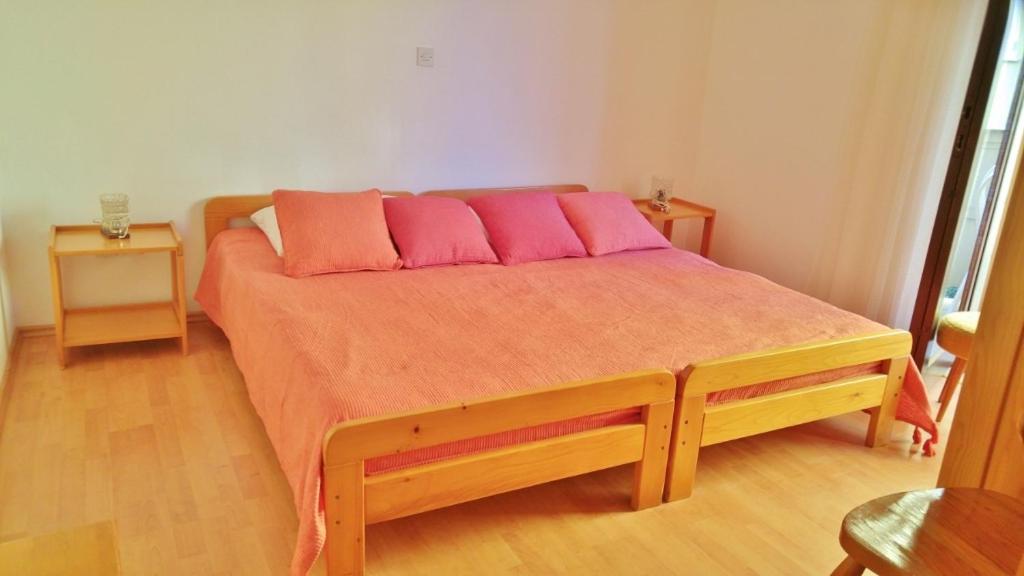 Fotografie z fotogalerie ubytování Apartments by the sea Banjol, Rab - 16638 v Rabu