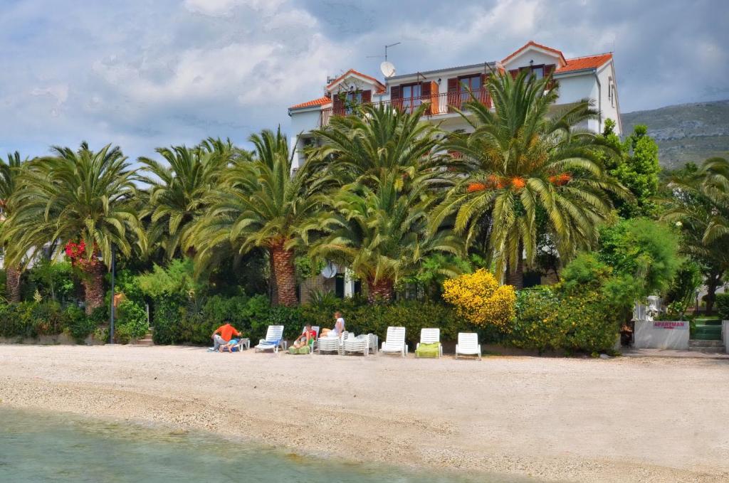 Fotografia z galérie ubytovania Apartments by the sea Podstrana, Split - 16829 v destinácii Podstrana