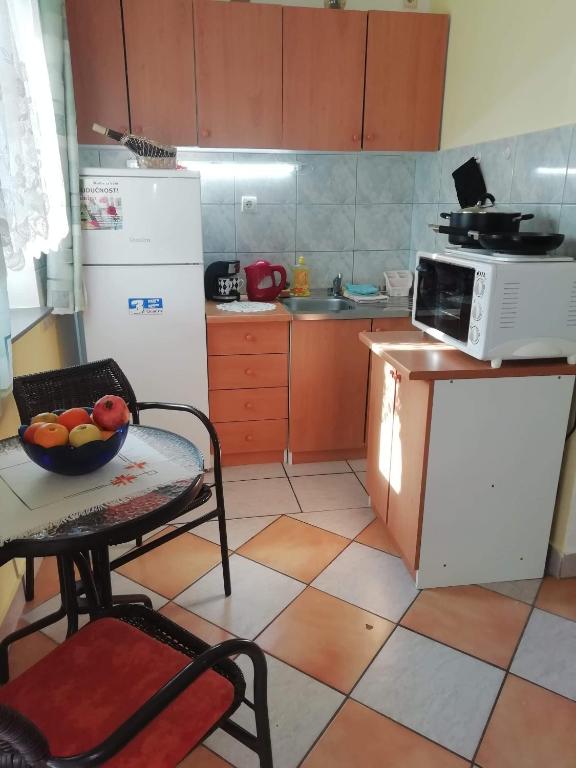 Fotografie z fotogalerie ubytování Apartments by the sea Gornji Karin, Novigrad - 16716 v destinaci Gornji Karin