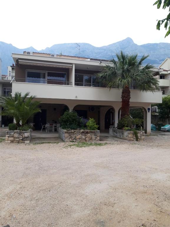 Fotografie z fotogalerie ubytování Apartments by the sea Makarska - 16786 v destinaci Makarska