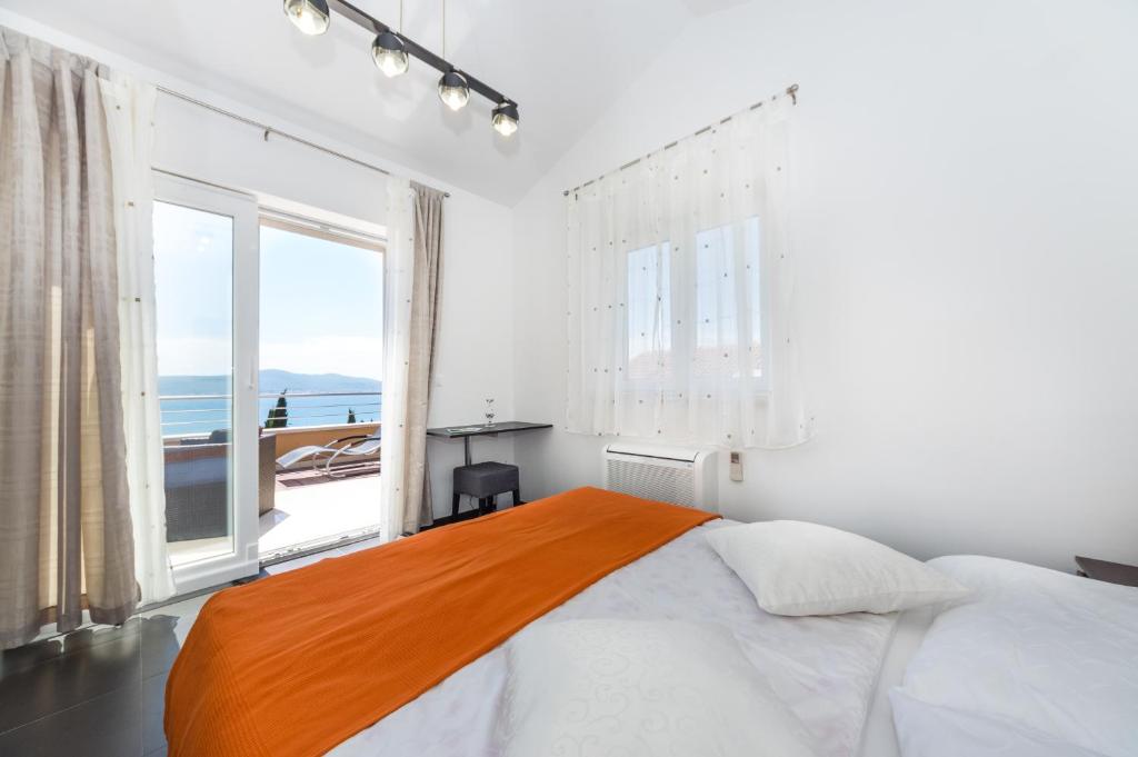 Zdjęcie z galerii obiektu Apartments by the sea Sveti Petar, Biograd - 16852 w mieście Sveti Filip i Jakov