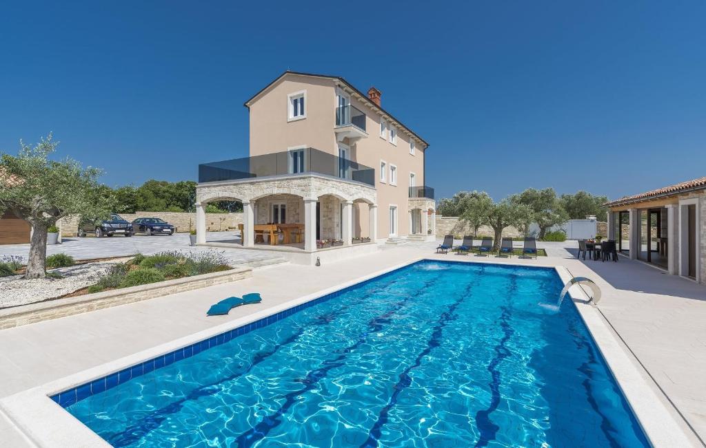 Fotografie z fotogalerie ubytování Luxury villa with a swimming pool Vodnjan, Fazana - 16867 v destinaci Mednjan
