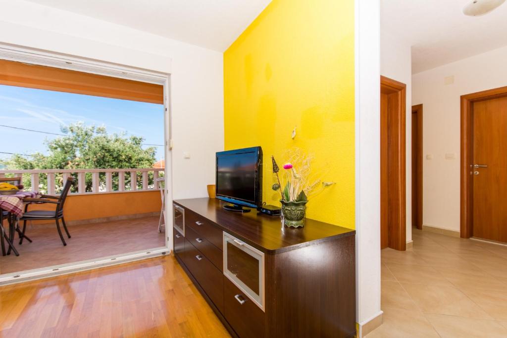 Fotografia z galérie ubytovania Apartment Okrug Gornji 16901a v Trogiri