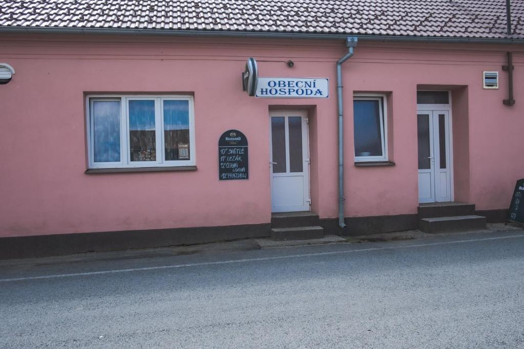 Fotografie z fotogalerie ubytování CHALUPA v destinaci Hosty