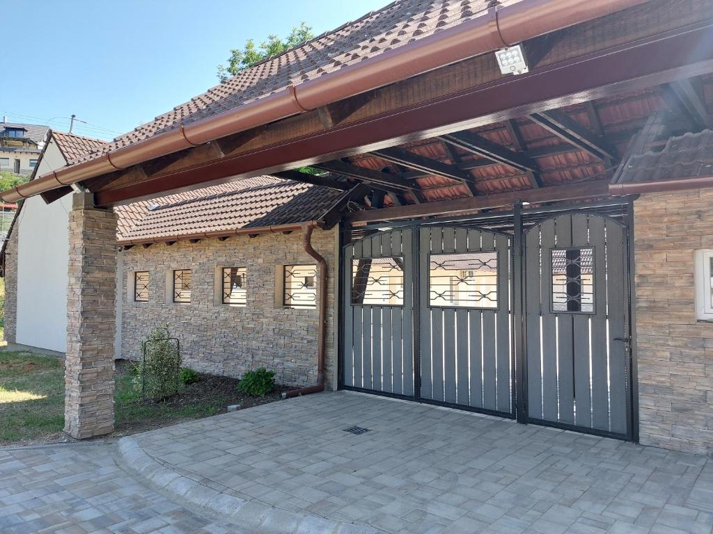 Budova, v ktorej sa apartmán nachádza