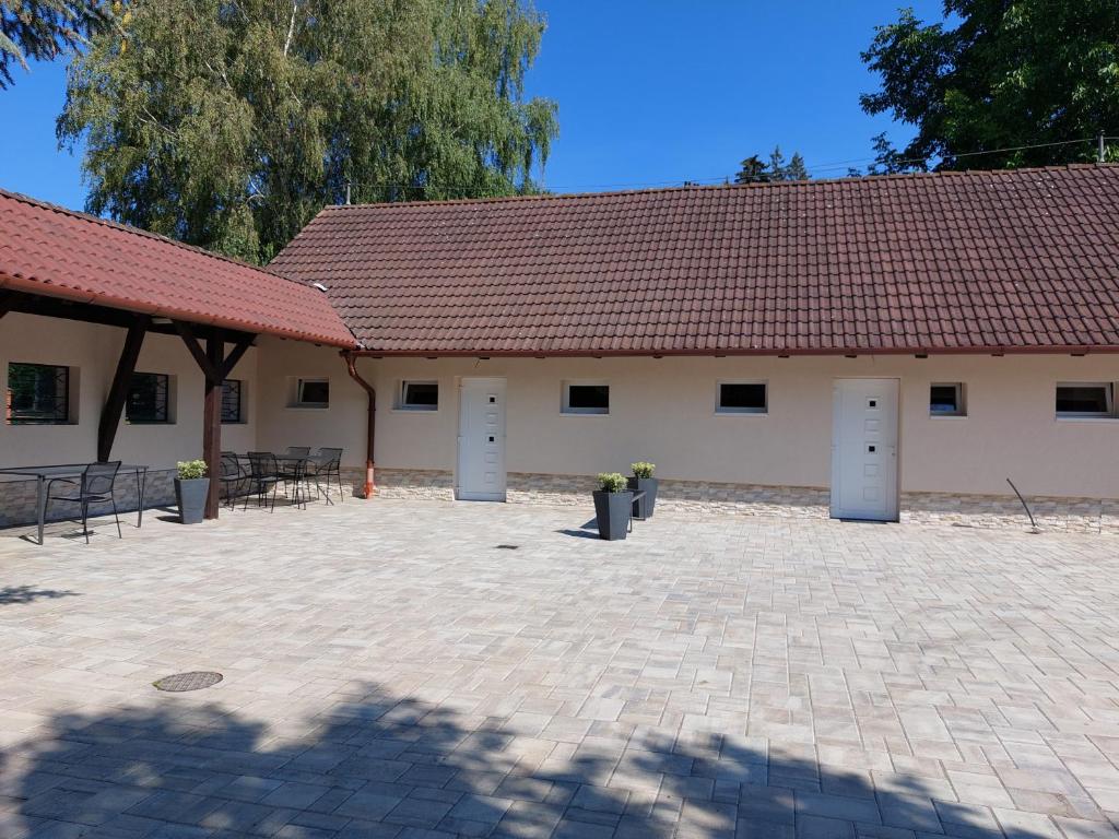 Budova, v ktorej sa apartmán nachádza
