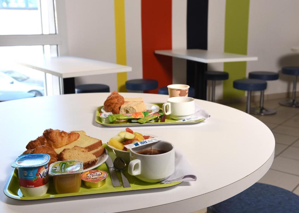 ibis budget Nice Aeroport - Resim 38