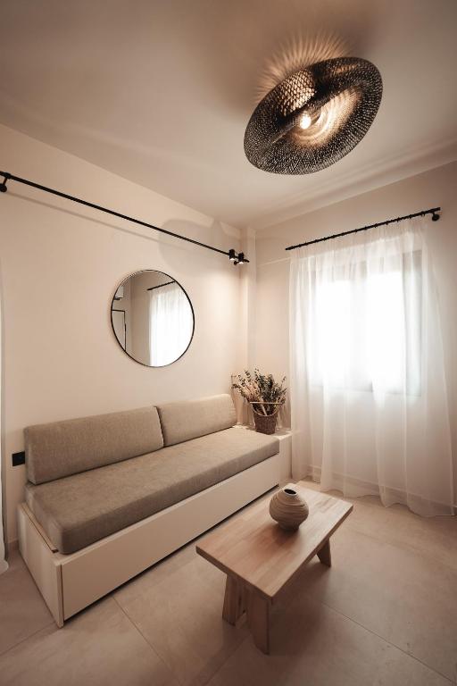 Om Living Afitos - 2