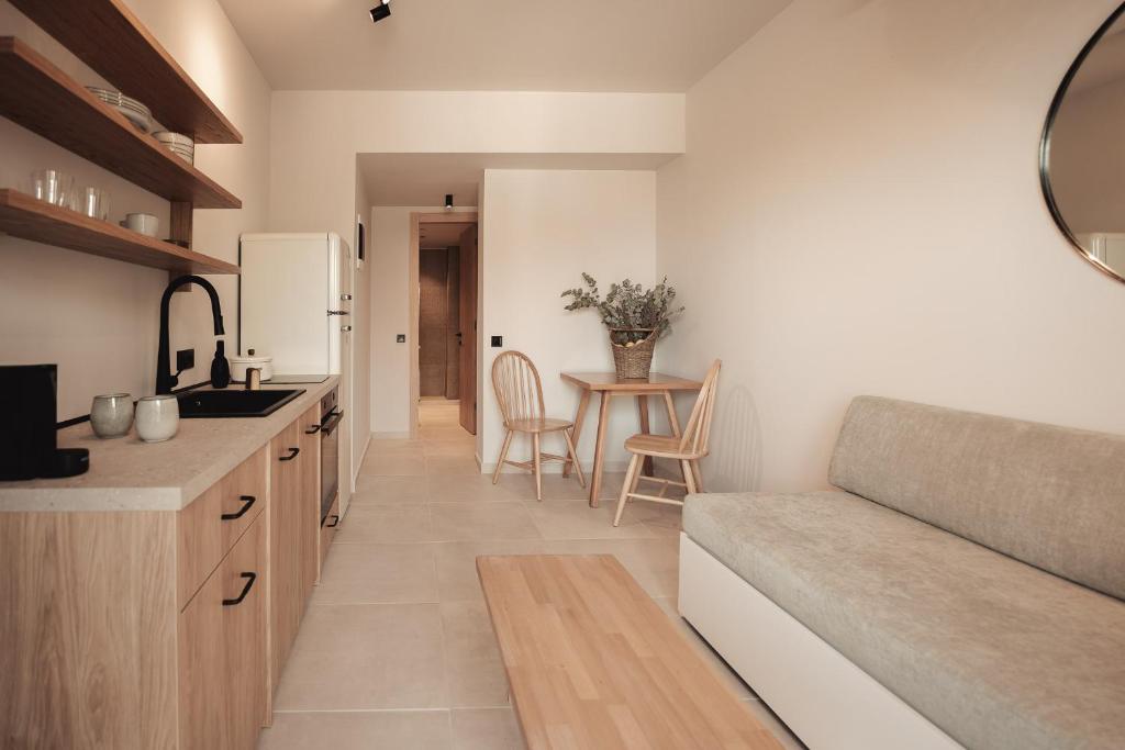 Om Living Afitos - 14