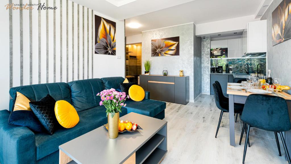 Kuchyňa alebo kuchynka v ubytovaní Wonder Home - Apartamenty Blisko Gór - blisko szlaków turystycznych, wyciągów, restauracji, deptaka