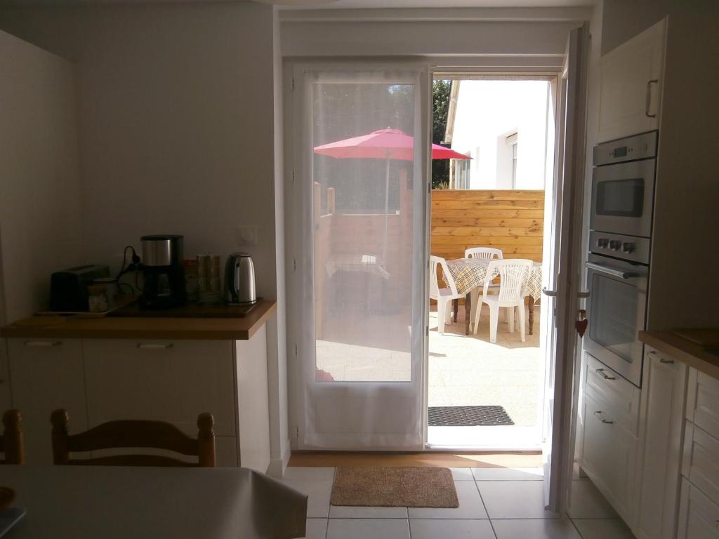 Kuchyňa alebo kuchynka v ubytovaní Appartement RDC de maison principale