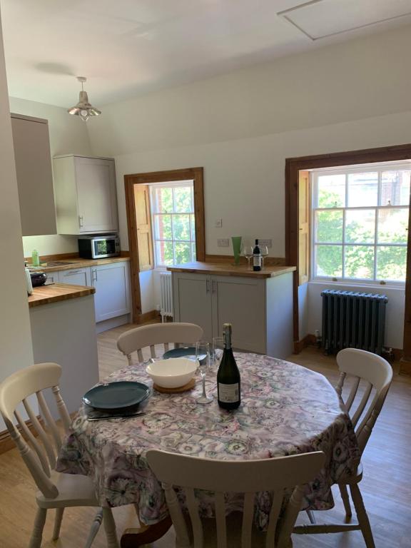 Η κουζίνα ή μικρή κουζίνα στο Stunning 1 bedroom self contained apartment