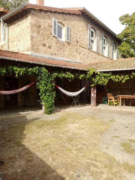 Charmant gîte avec parking gratuit sur place. - Housity