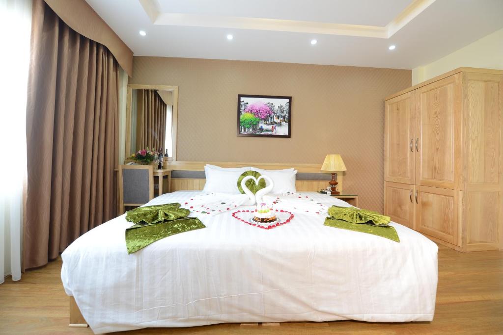 Blue Hanoi Inn Hotel - Honeymoon Suite