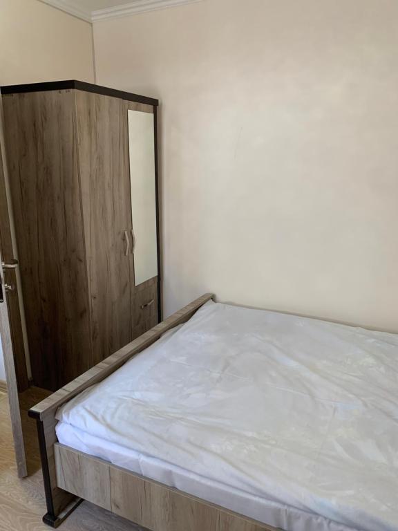 Postel nebo postele na pokoji v ubytování Arman's House Sevan