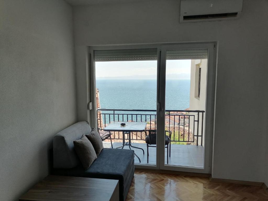GREY Apartment Ohrid - レイクビュー付きのスタジオ