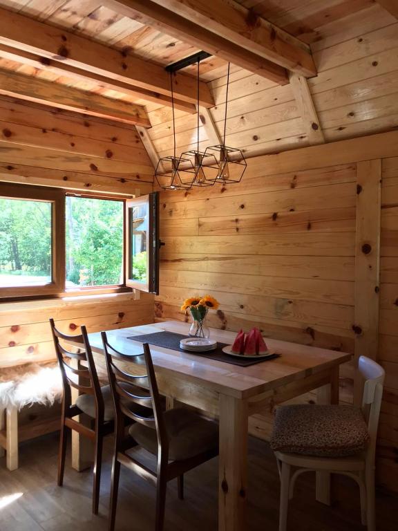 Fotografie z fotogalerie ubytování Log cabins Banjska stena v destinaci Mitrovac