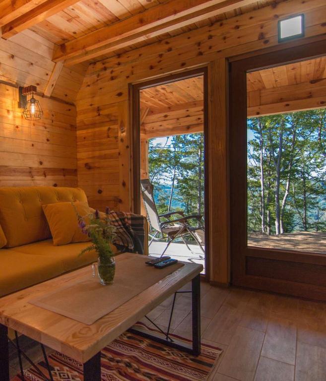 Posezení v ubytování Log cabins Banjska stena