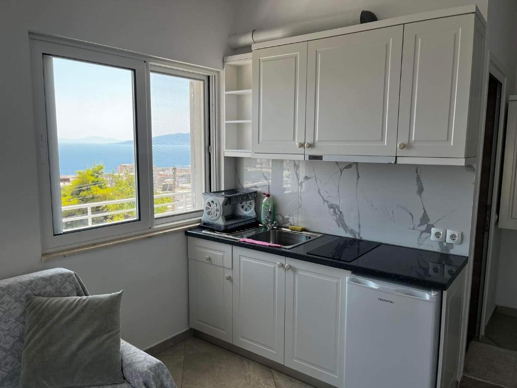 Mariana Apartments - Apartment With Sea View