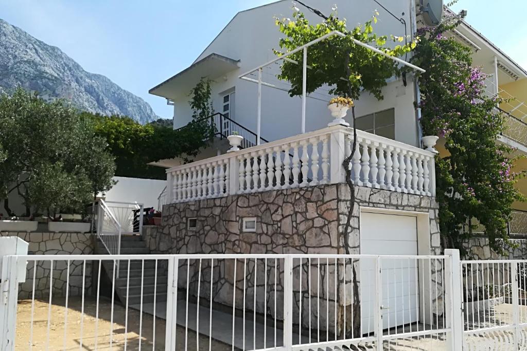 Nespecifikovaný výhled na hory nebo výhled na hory při pohledu z apartmánu