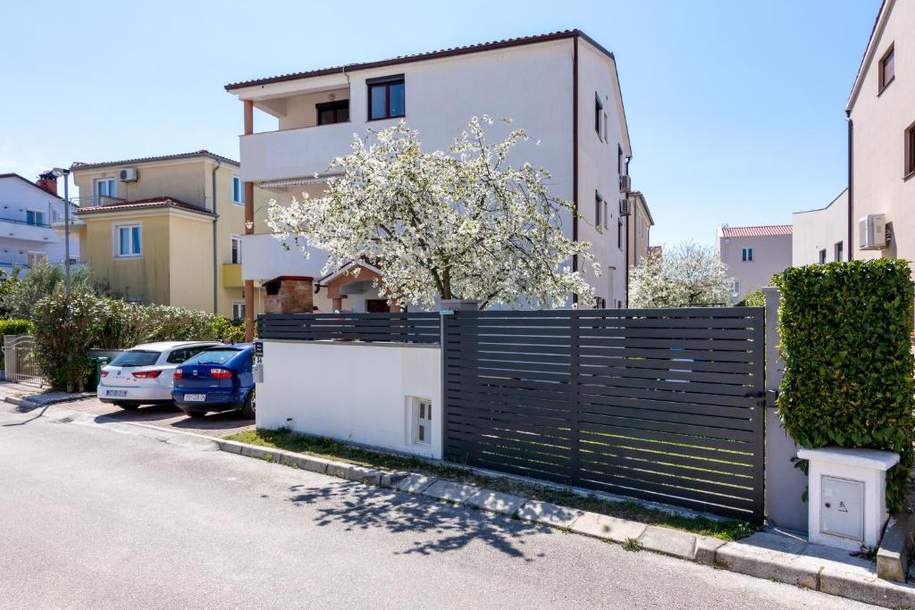 Budova, v ktorej sa apartmán nachádza